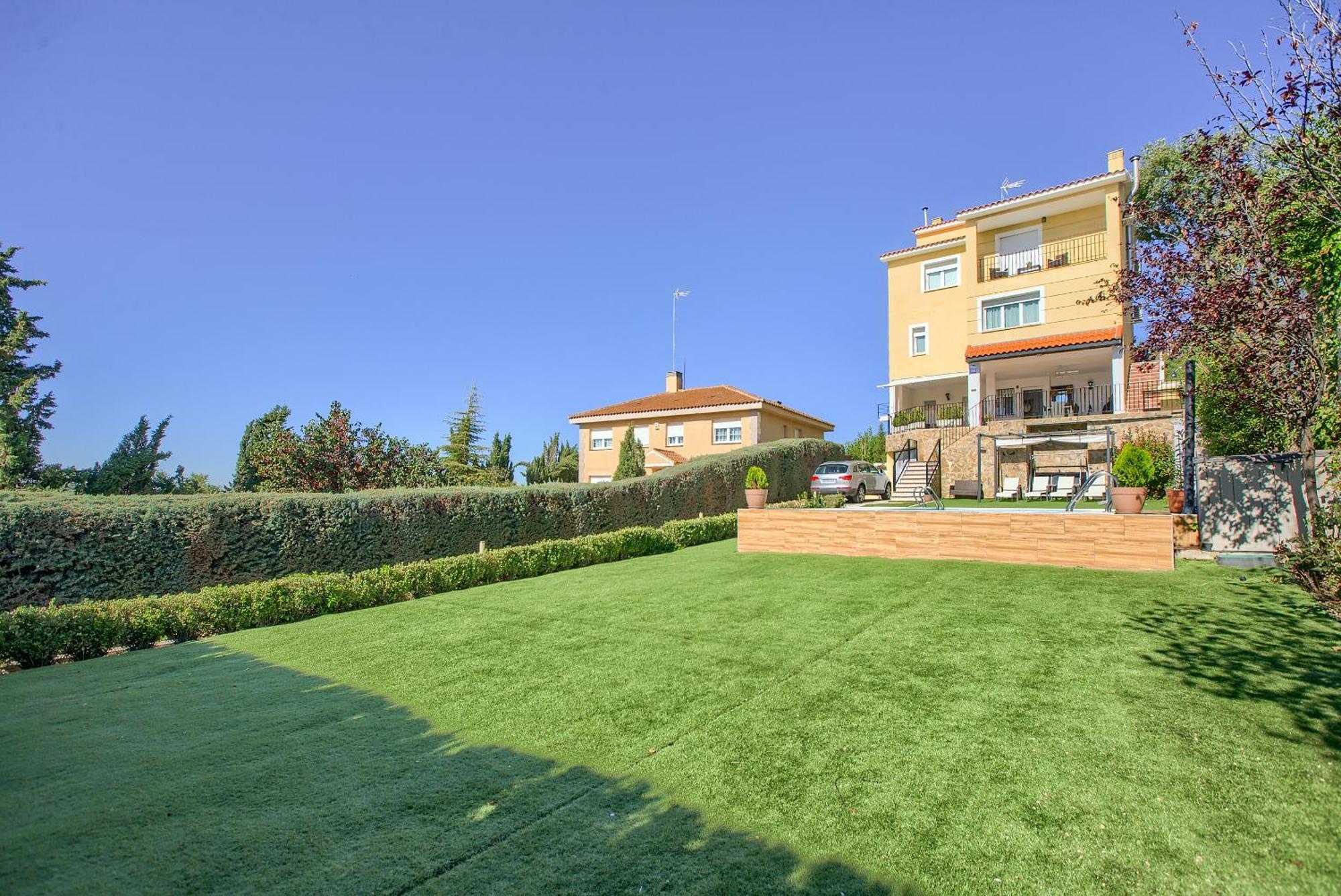 Chalet Con Piscina En Montesilvano Exterior foto