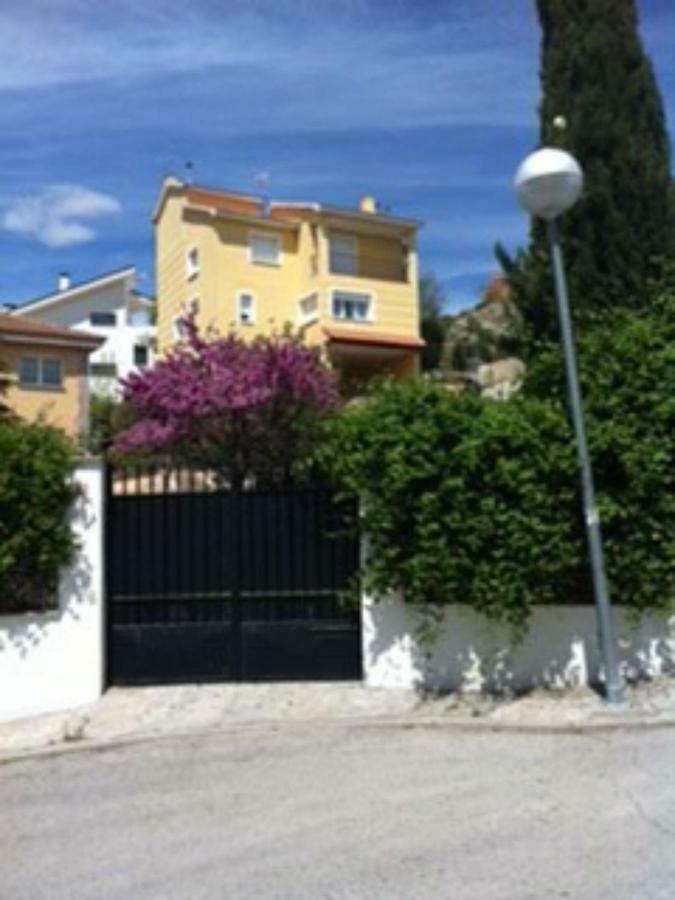 Chalet Con Piscina En Montesilvano Exterior foto